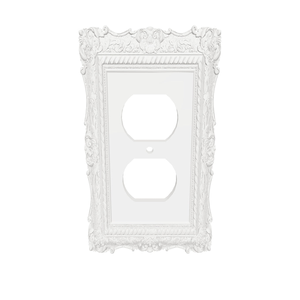 AR: Duplex Outlet / White